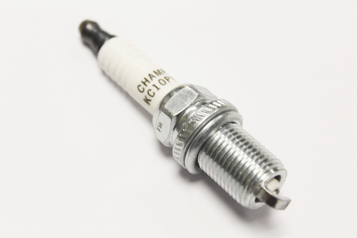 LR005253G LAND ROVER - SPARK PLUG From CHAMPION