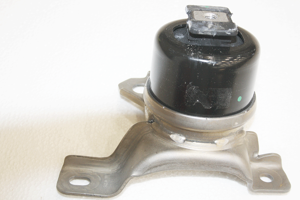 LR024730G LAND ROVER - ENGINE MOUNTING