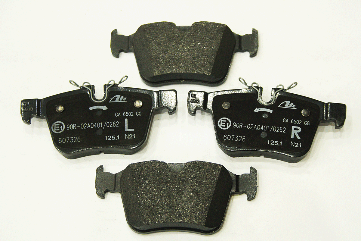 LR160459A LAND ROVER - BRAKE PADS SET