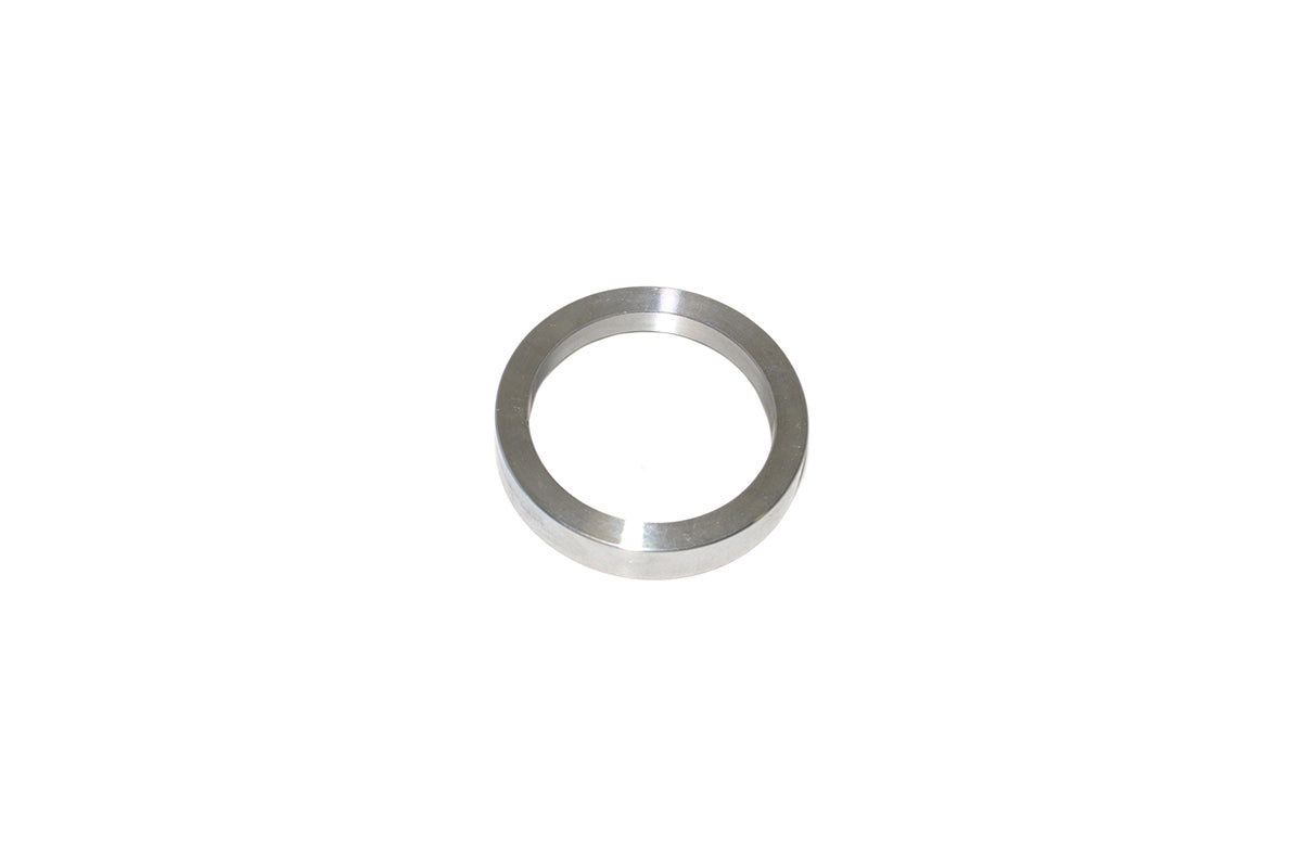 599698 LAND ROVER - SPACER - REAR DRIVE SHAFT - STUB AXLE - Suitable for Series 3