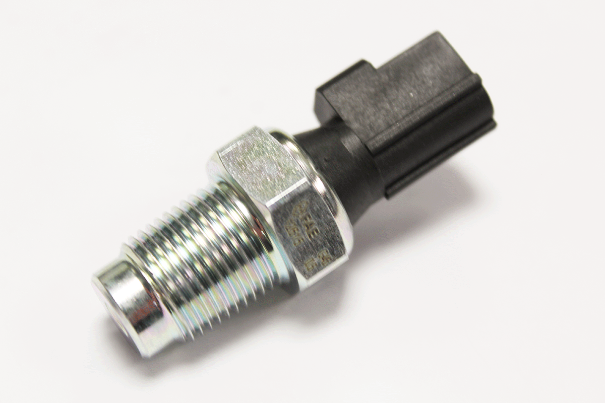 C2S52255-INT SWITCH-OIL PRESSURE
