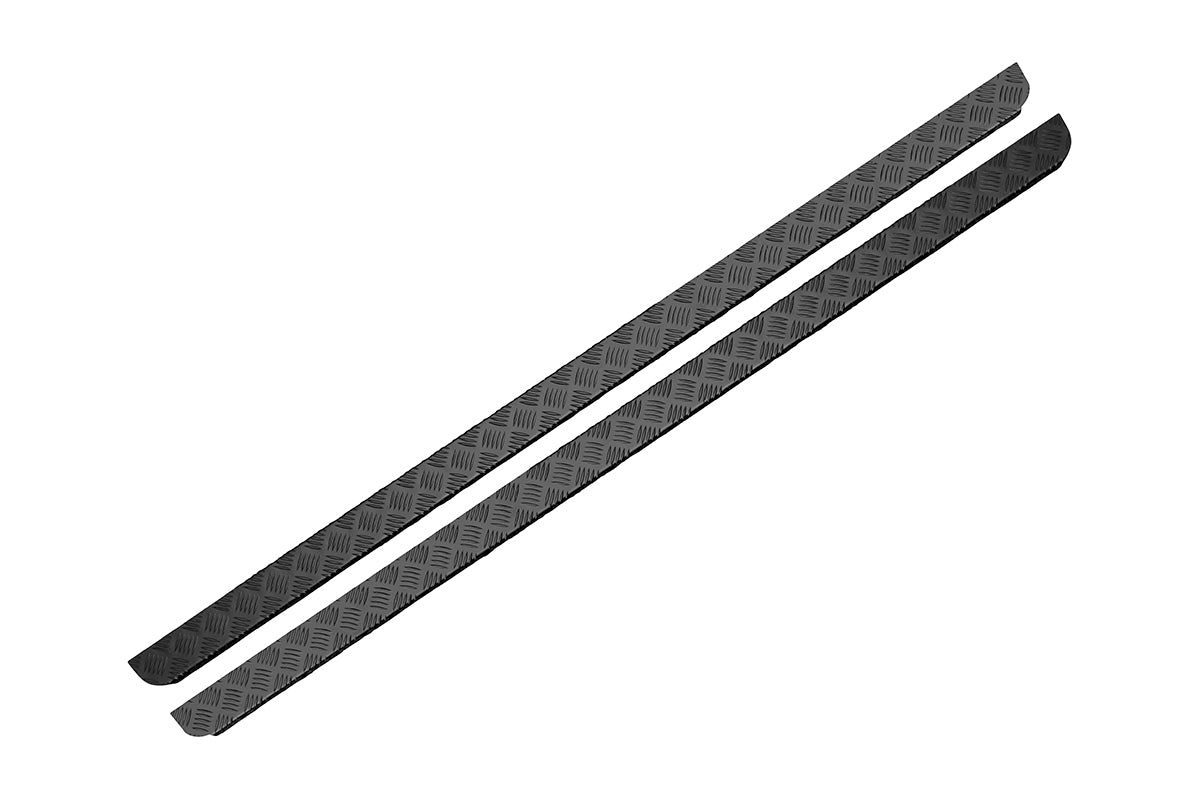 GA4100B 110 CHEQUERED SILLS PAIR BLACK