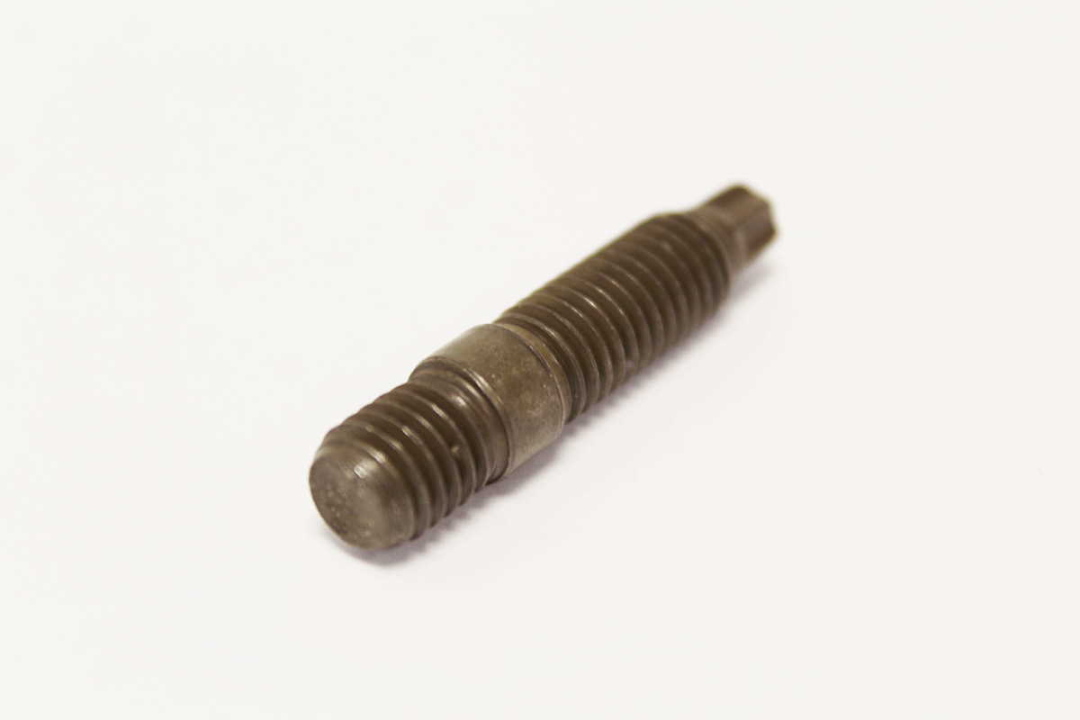 LR113358 LAND ROVER - STUD