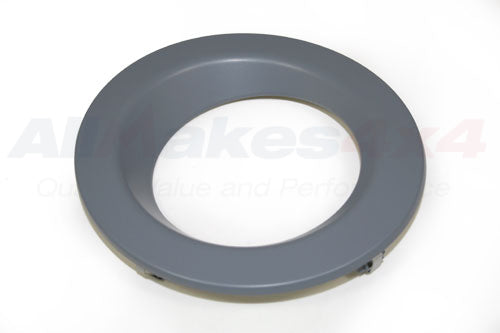 DXB500330LML LAND ROVER - FRONT FOG LAMP BEZEL RH - RR L322