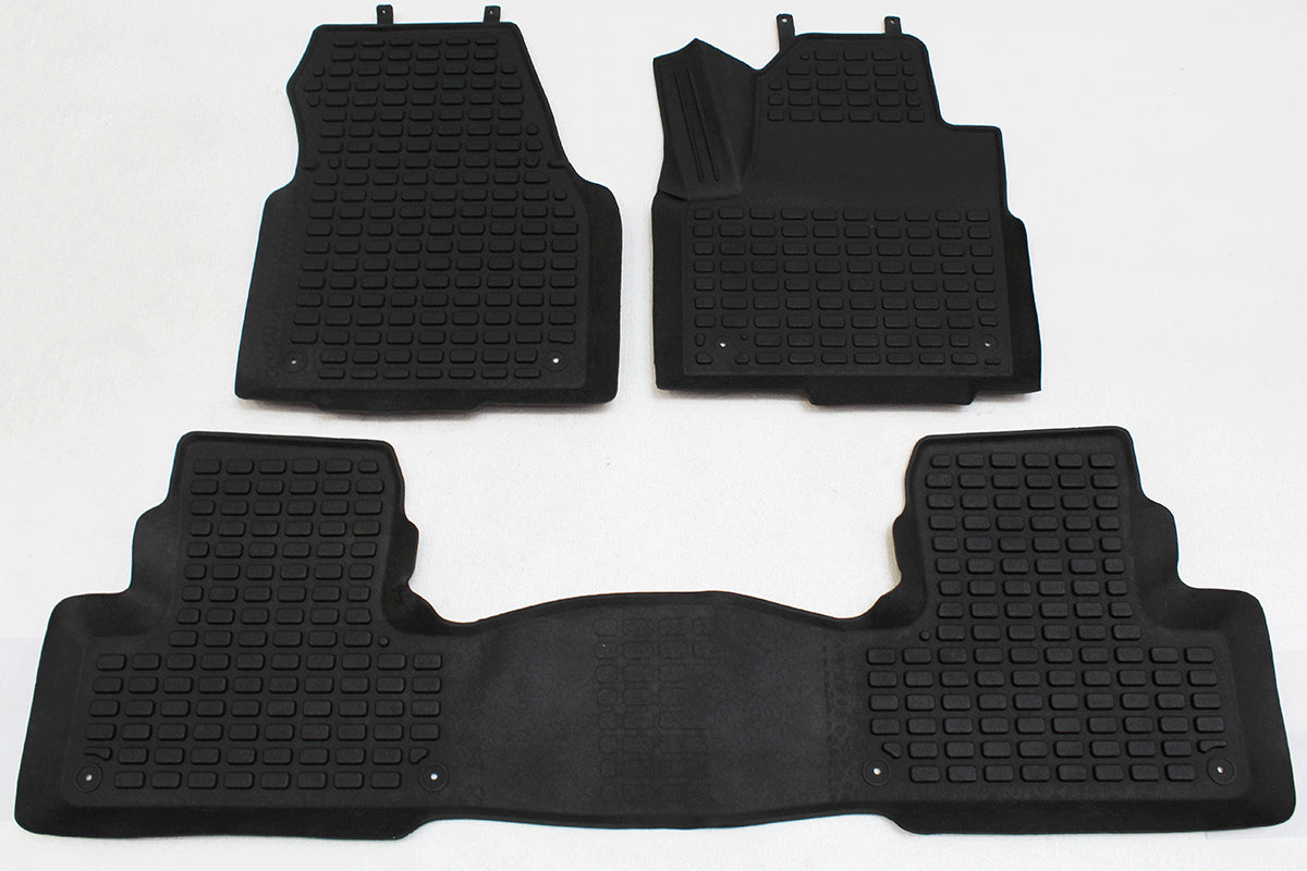 GA4813 LAND ROVER - RUBBER MATS - EVOQUE 2 4 DOOR LHD 2012-2018