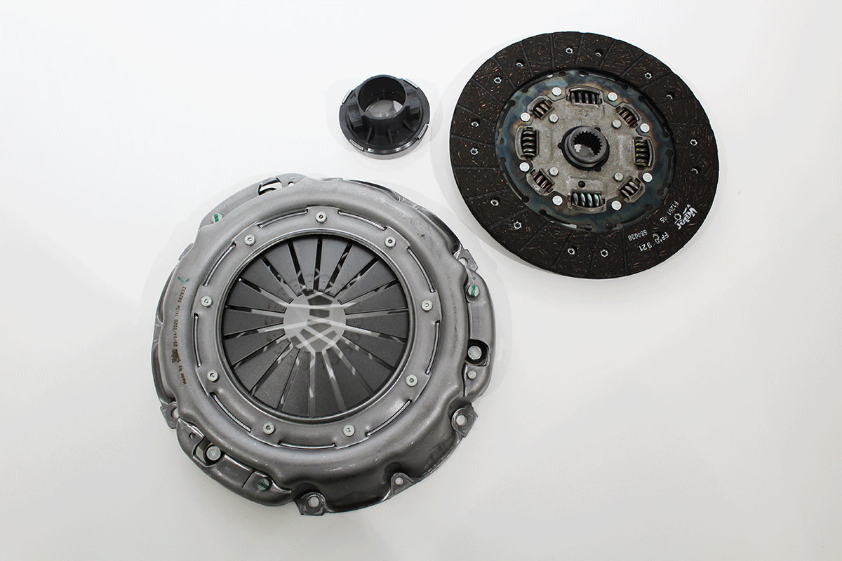 LR009366HD LAND ROVER - CLUTCH KIT H/D - COVER + PLATE + BEARING - DIESEL - Suitable for Discovery 1, Defender 1983-2006 & Range Rover Classic From VALEO