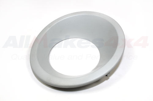 LR012211 LAND ROVER - BRACKET - FOG LAMP - Suitable for Discovery 3