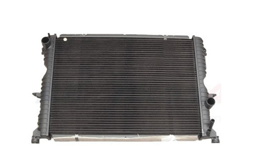 PCC001070 LAND ROVER - RADIATOR ASSEMBLY - TD5 - Suitable for Discovery 2
