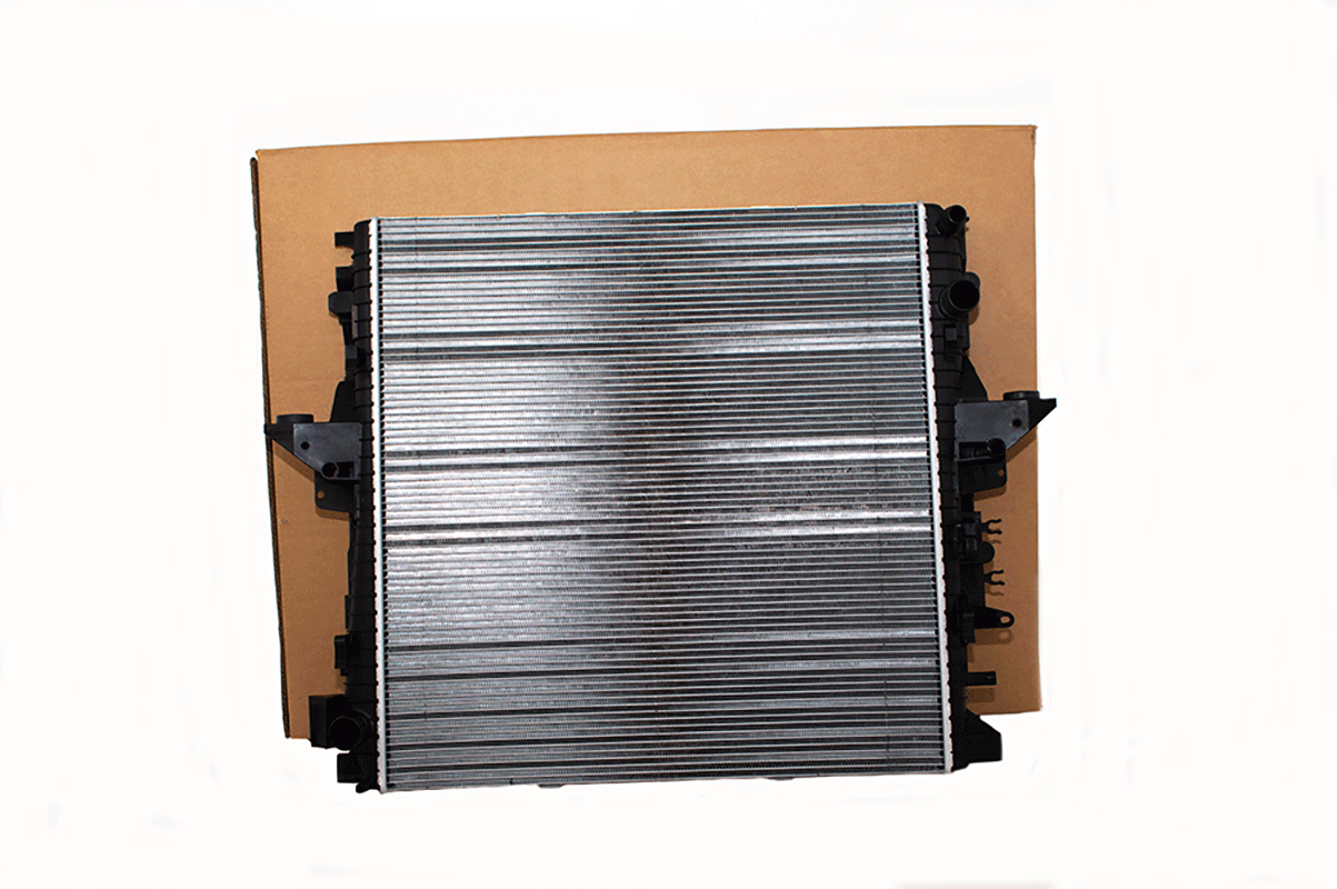 LR015560LR LAND ROVER - RADIATOR