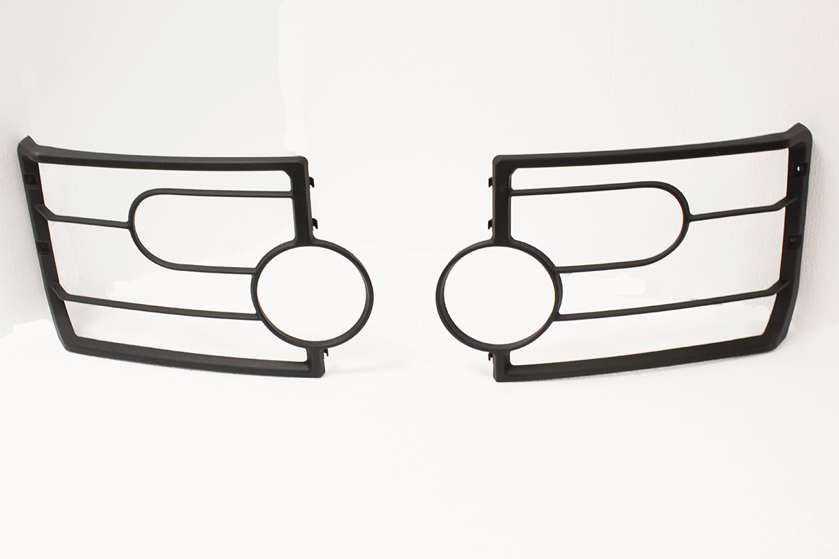 VUB501200 LAND ROVER - HEADLAMP GUARDS - DISCOVERY 3 From BRITPART