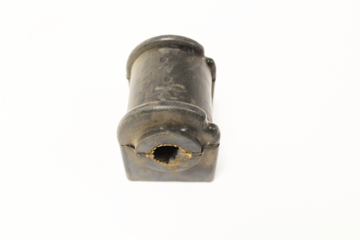 C2Z4718-Q JAGUAR - BUSH-MOUNTING-ANTI ROLL BAR-REA