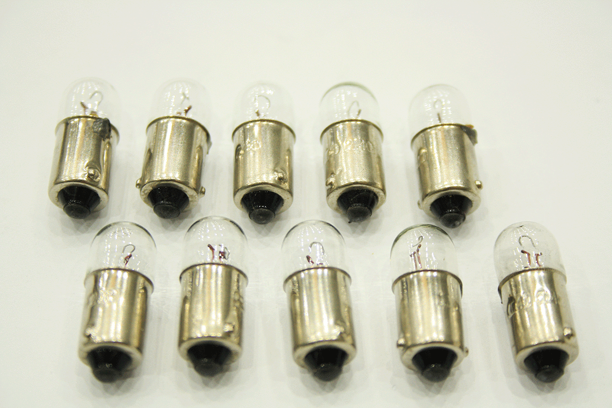 C31106-R BULB 4W 233