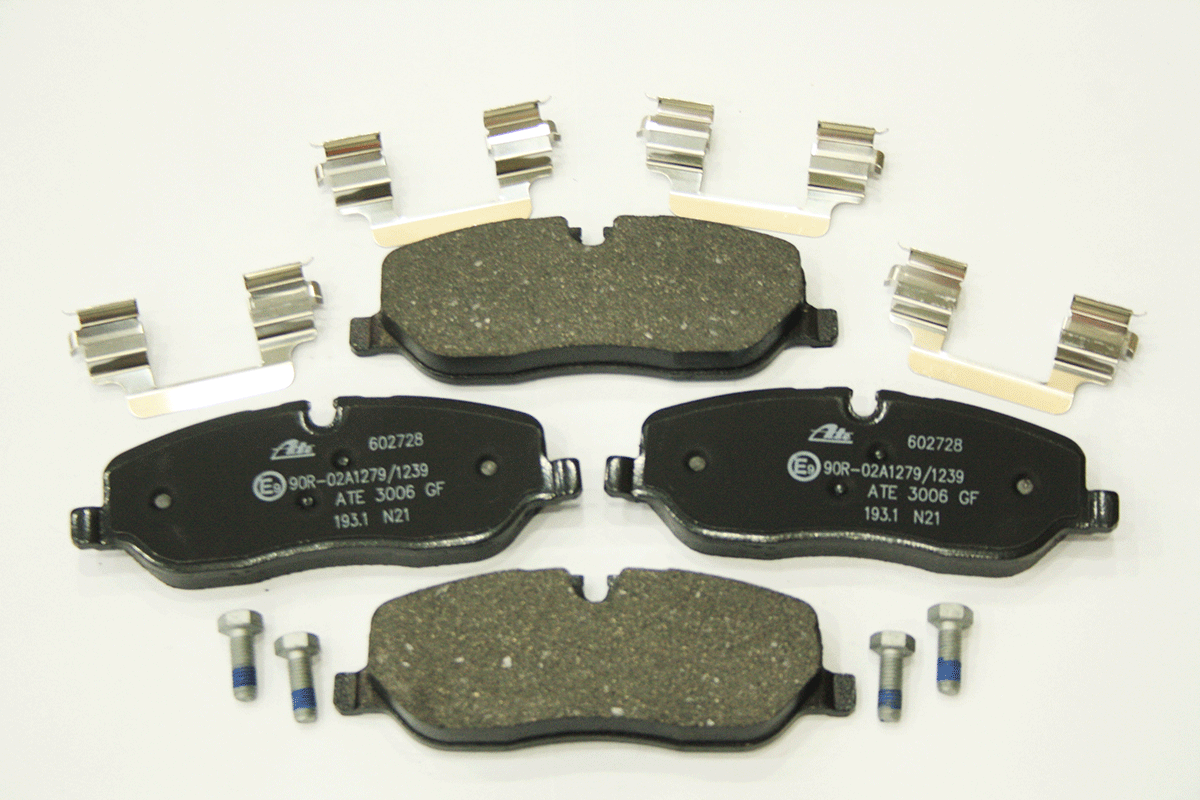 LR134694A LAND ROVER - BRAKE PAD SET