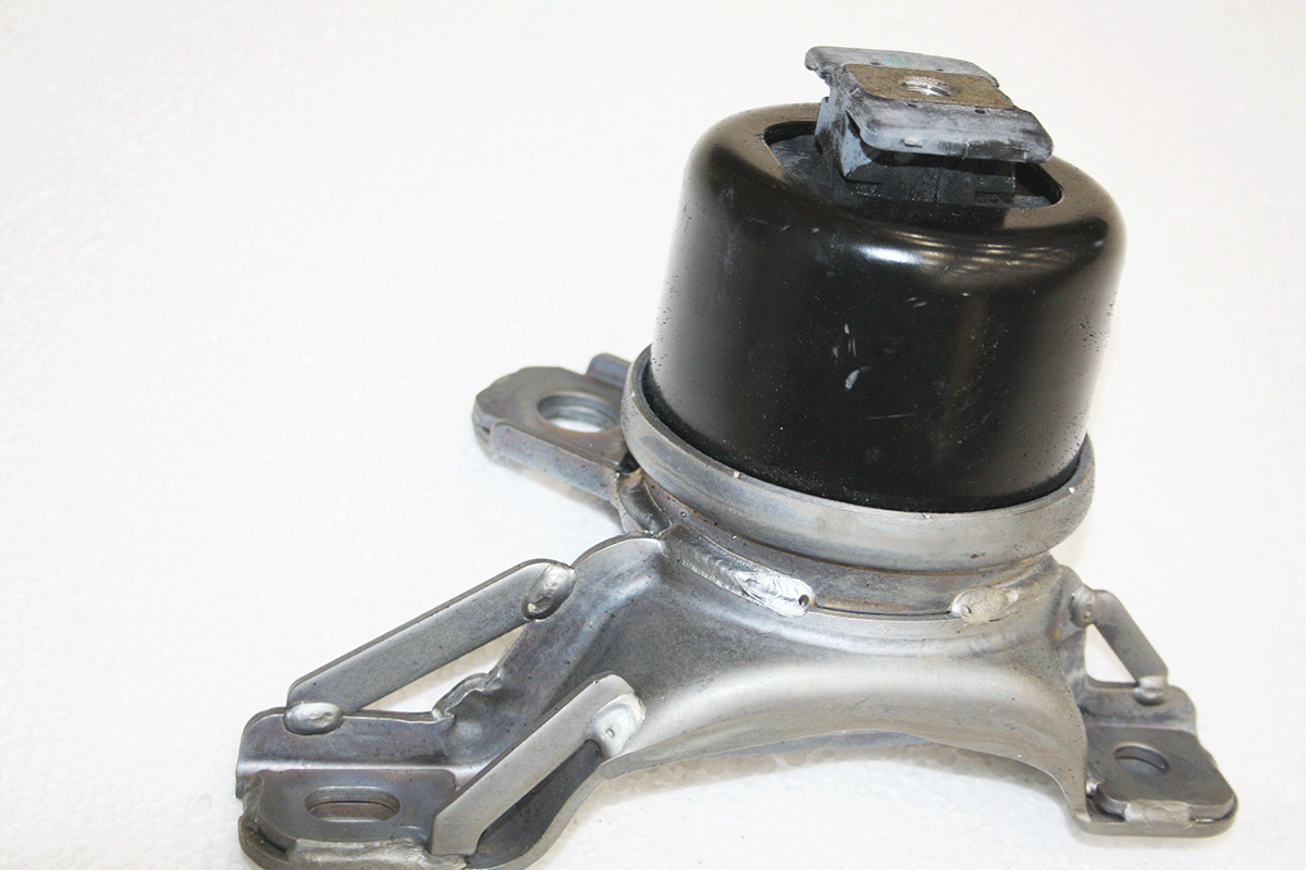 LR024729 LAND ROVER - ENGINE MOUNTING