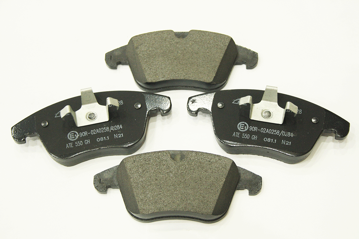LR134692C LAND ROVER - BRAKE PAD SET (CERAMIC)