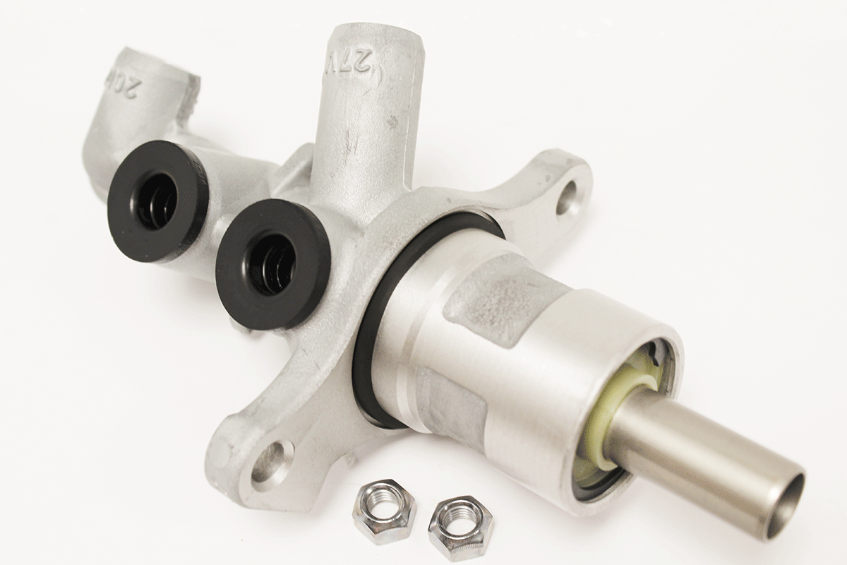 LR012900G LAND ROVER - BRAKE MASTER CYLINDER