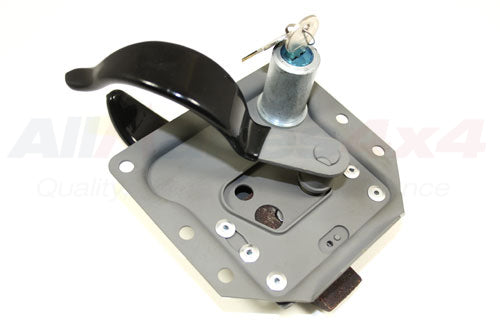 337802 LAND ROVER - DOOR HANDLE - LH WITH BARREL LOCKS - Suitable for Series 2, Series 3