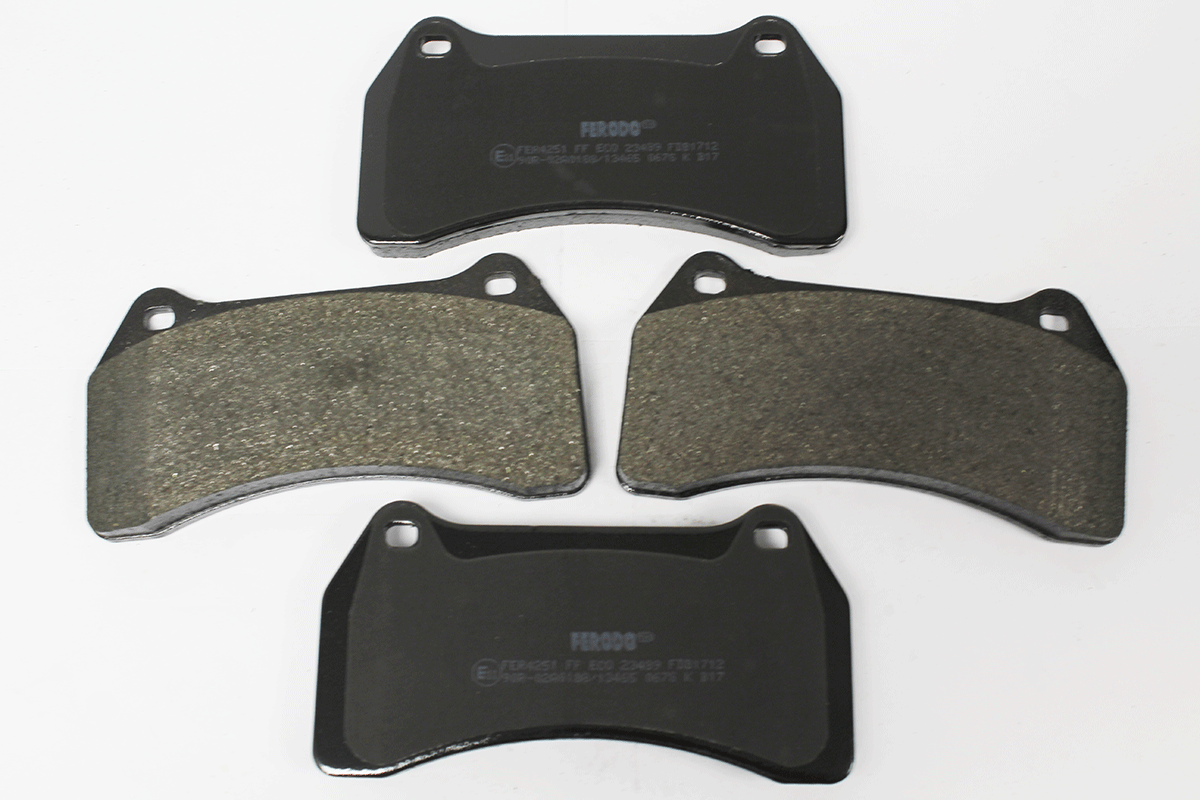 C2C24018-F JAGUAR - BRAKE PAD SET