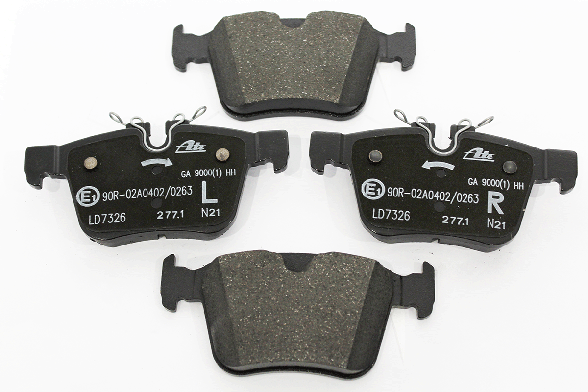 LR160458C LAND ROVER - BRAKE PAD SET