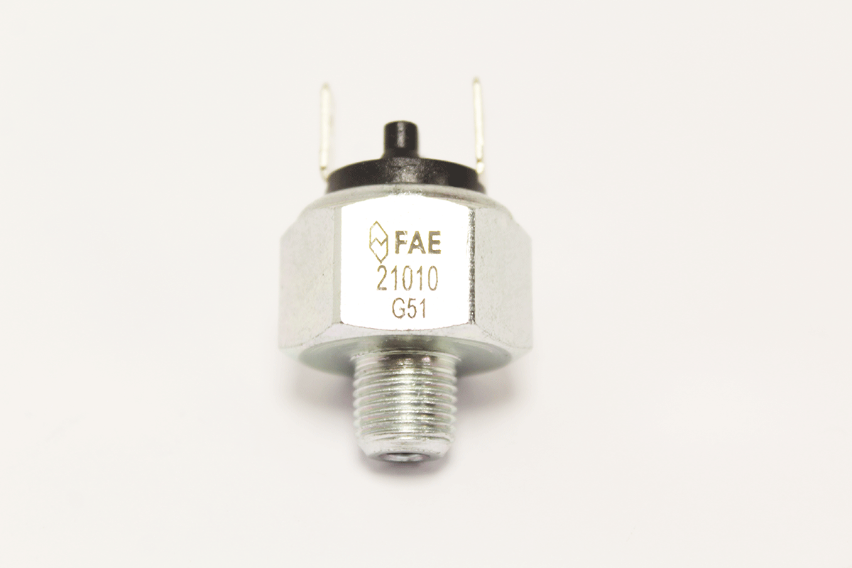 C16062-R JAGUAR - STOPLAMP SWITCH