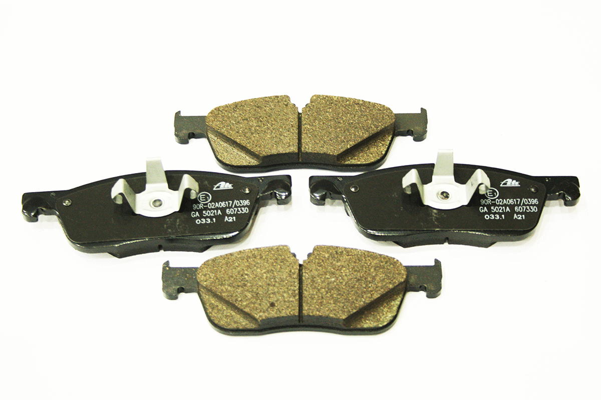 LR118006A LAND ROVER - BRAKE PAD SET