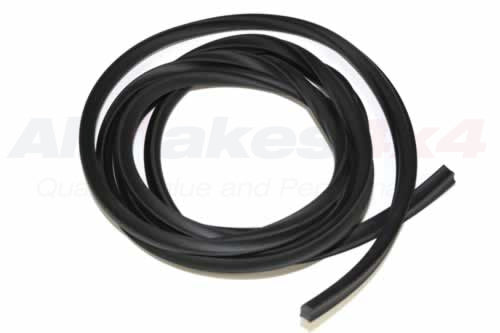 DBF500040 LAND ROVER - STRIP - FILLER - GLASS - WITH FIXED REAR WINDOW - Suitable for Defender 2007 Onwards