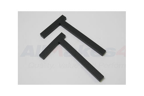 ERR913 LAND ROVER - PACKING STRIP - CRANK REAR - RUBBER - T PIECE - Suitable for Discovery 1, Defender 1983-2006, Range Rover Classic, Series 1, Series 2 & Series 3