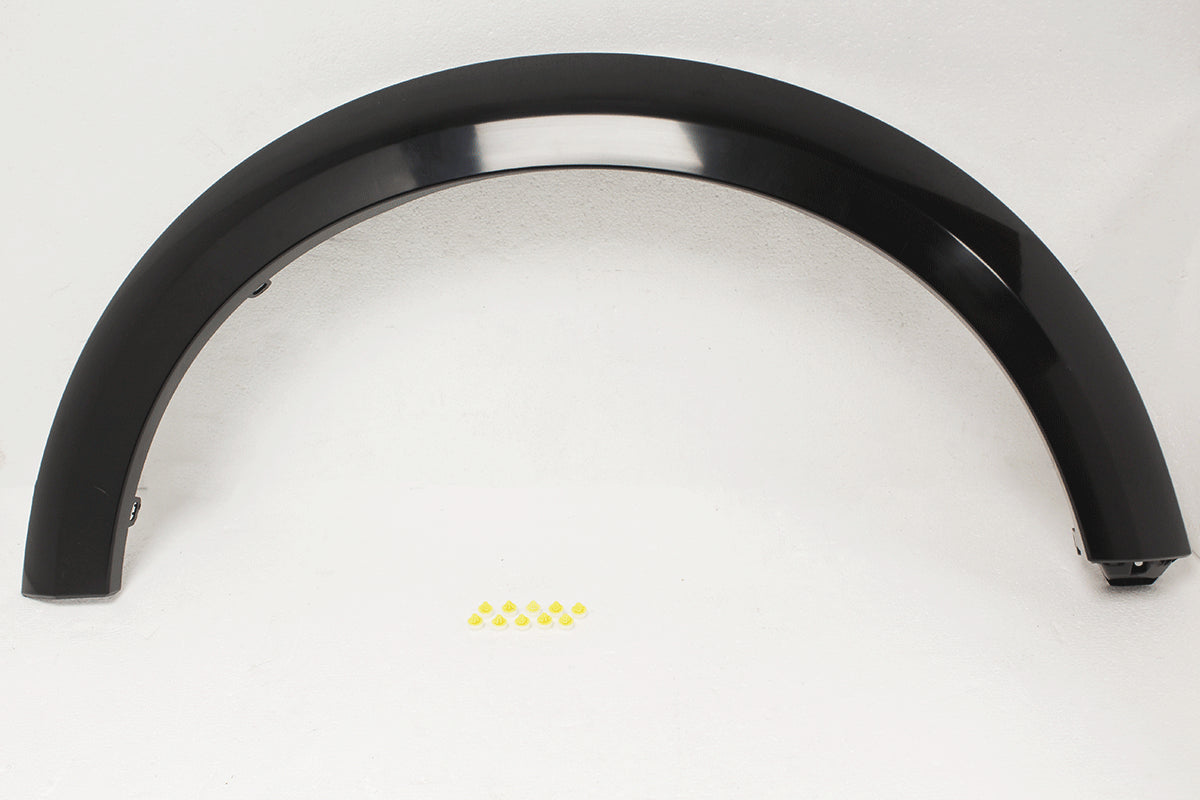 LR010631 LAND ROVER - MOULDING - FRONT WHEEL ARCH - DISCO 3 AND 4