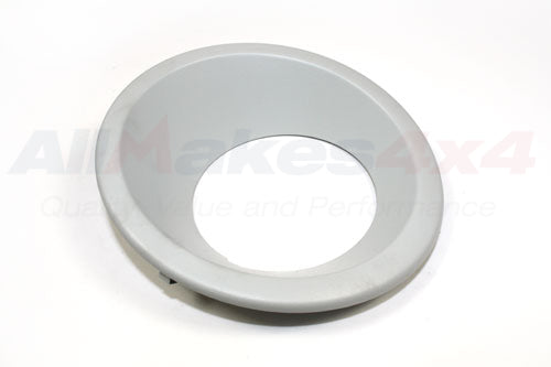 LR012210 LAND ROVER - BRACKET - FOG LAMP - Suitable for Discovery 3