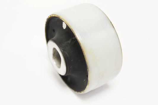 LR065717 LAND ROVER - BUSH-CARRIER FRAME-REAR L550 From MEYLE