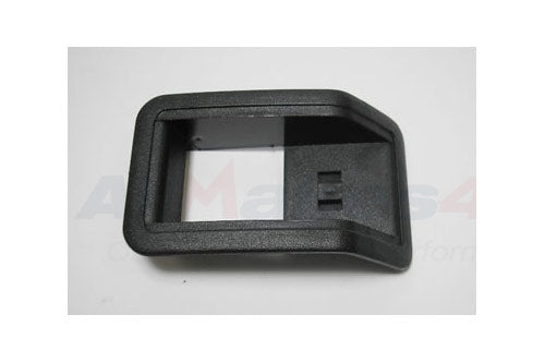 MXC4738PMA LAND ROVER - ESCUTCHEON - DOOR LOCK BUTTON - Suitable for All Defenders, Range Rover Classic