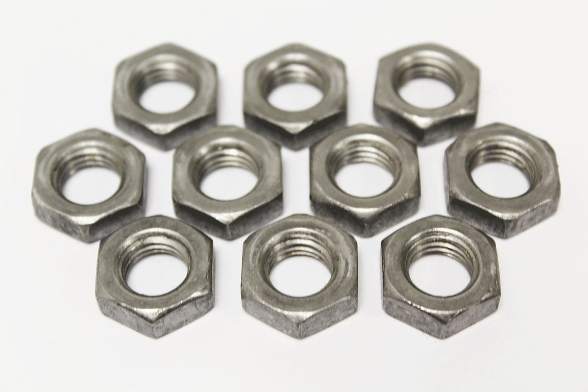 NT407041L LAND ROVER - NUT HALF
