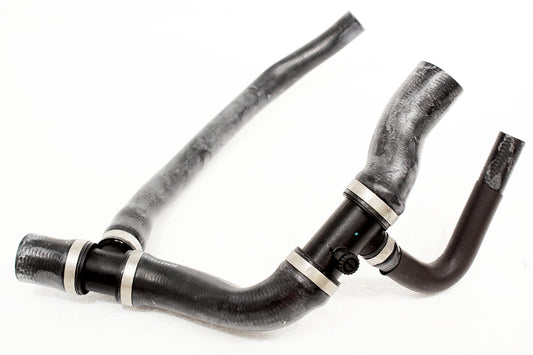 PEH101080 LAND ROVER - HOSE - RADIATOR TOP - TD5 - Suitable for Discovery 2