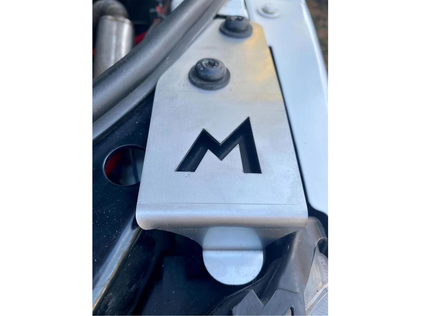 TF756 LAND ROVER - TERRAFIRMA HEADLIGHT ANTI THEFT BRACKETS D3/D4