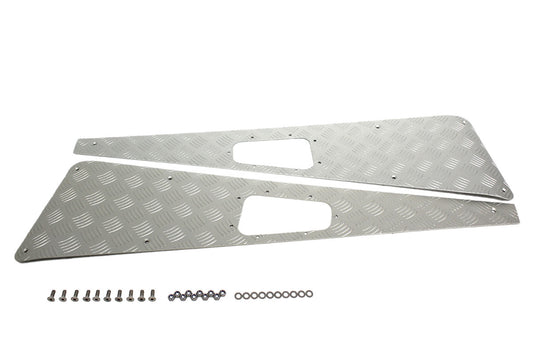 TF8227 TERRAFIRMA LAND ROVER - Silver chequer plate wing tops no aerial hole Pre 2007 Defenders