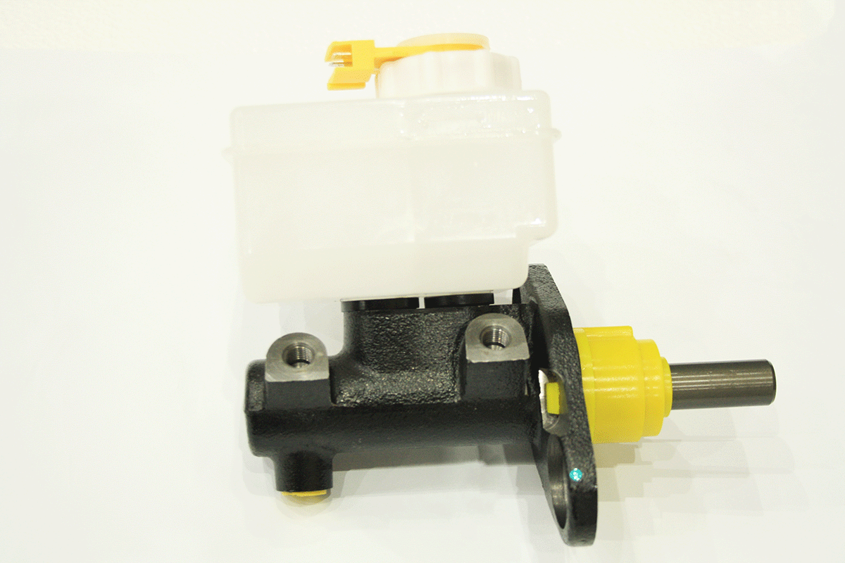 LR013018 LAND ROVER - BRAKE MASTER CYLINDER - NOT ABS From ALLMAKES