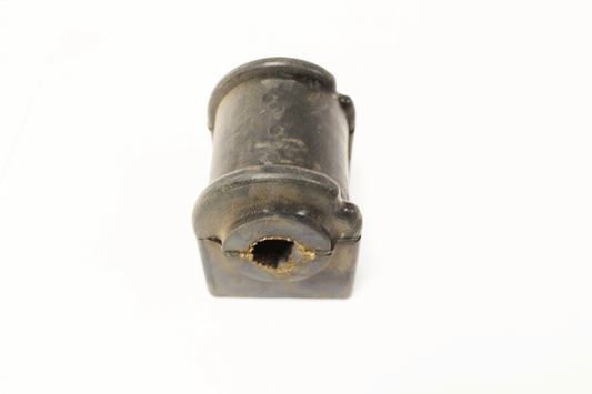 C2Z4718-Q JAGUAR - BUSH-MOUNTING-ANTI ROLL BAR-REA
