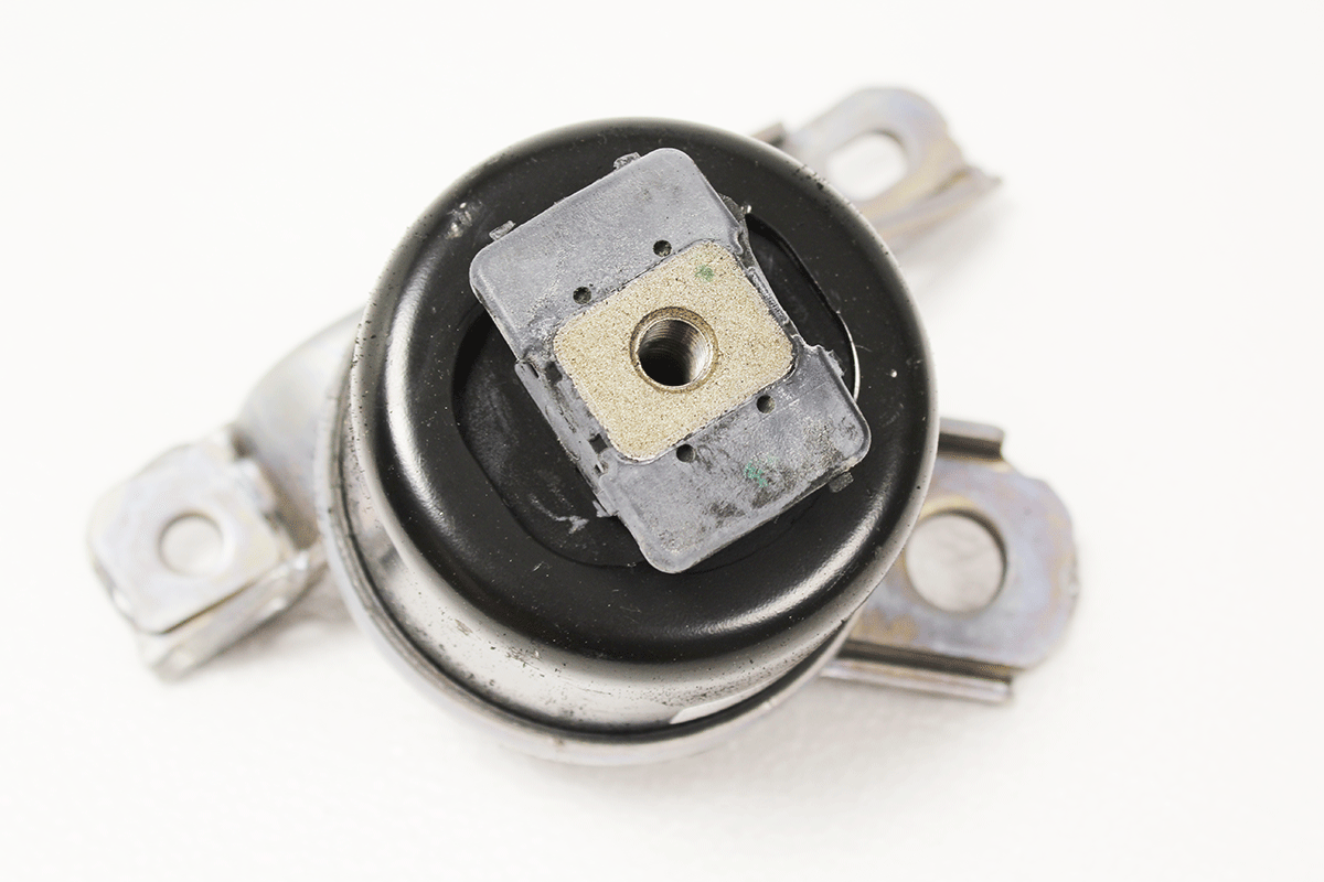 J9C1509-C JAGUAR - ENGINE MOUNTING
