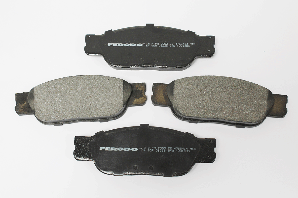 XR813324-F JAGUAR - BRAKE PAD SET