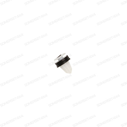 LR013135LR GENUINE LAND ROVER - CLIP - TRIM